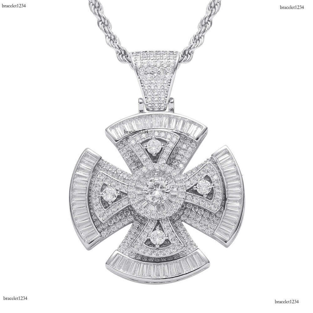 Luxury designer's new rotating windmill pendant, sterling silver, ice encrusted out VVS Moissanite men and women's hip hop necklace Free del