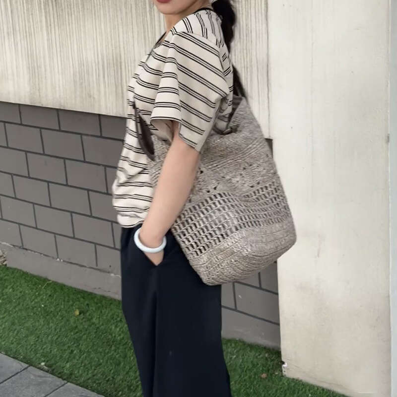 Ins Style Resort Beach Bag Handmade For Women New Beach Vacation Shoulder Large Capacity Tote Bag Commuting Straw Woven Bag KQ
