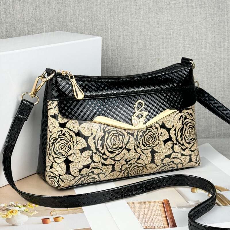 Guangzhou Women's Bag 2024 New Fashionable Crossbody Shoulder Middle-Aged Mother Bag, Dinner Wallet