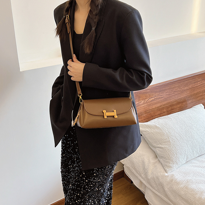 Cross-border trendy small bag women's 2025 spring new simple and versatile small square bag retro foreign commuter messenger bag