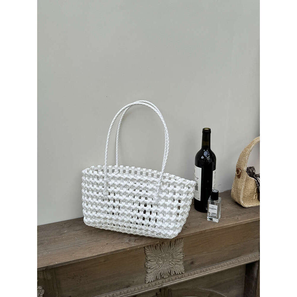 Handheld Hollow Woven Niche Vegetable Basket Vacation Shoulder Picnic Bag, Beach Bag B5