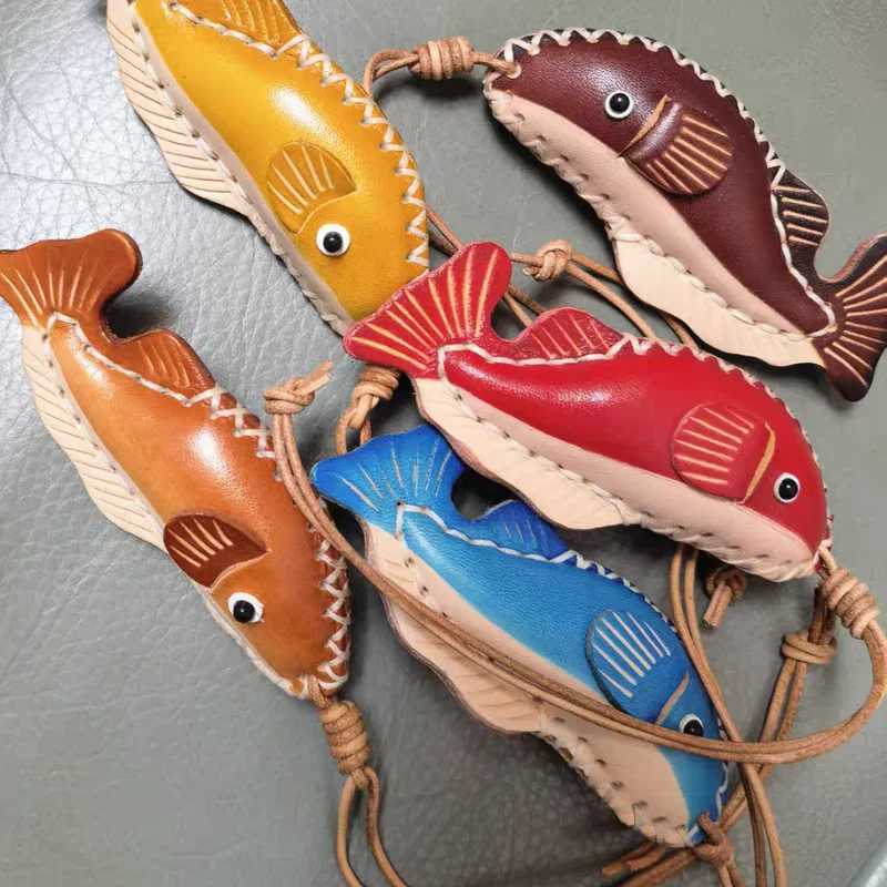 Cute Fish Keychain Genuine Leather Bag Pendant Womens Bag Decor Accessories Lucky Fish Charm Hanging Ornament Gift For Her/him Z251120