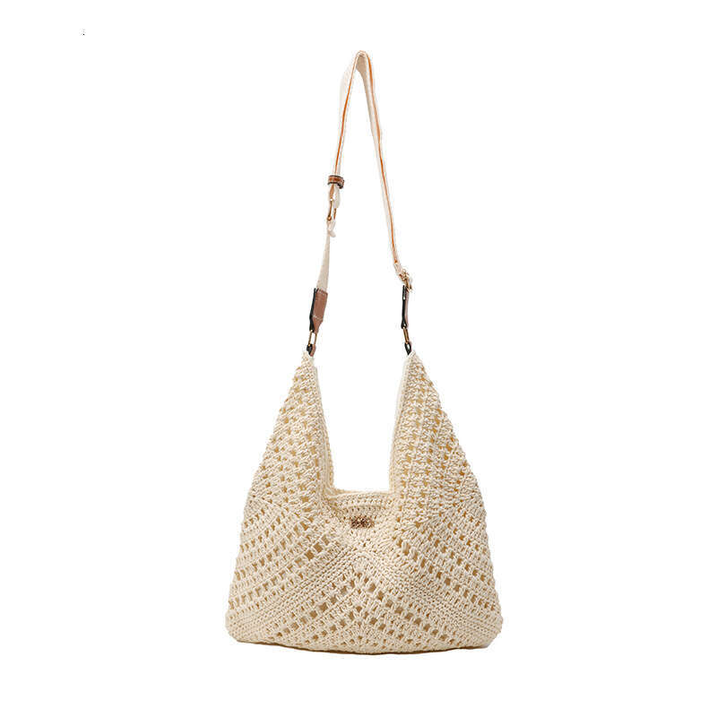 Ins Style Resort Beach Bag Large Capacity New Woven For Women Fashionable Seaside Single Shoulder Vacation Beach Bag Tassel Commuting Armpit Tote Bag 