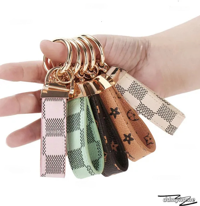 Luxurys Designer PU Leather Car Keychain - Fashion Bag Charm Pendant Jewelry Keyring Holder Accessory Gift Metal Key Chain Ddmyhome