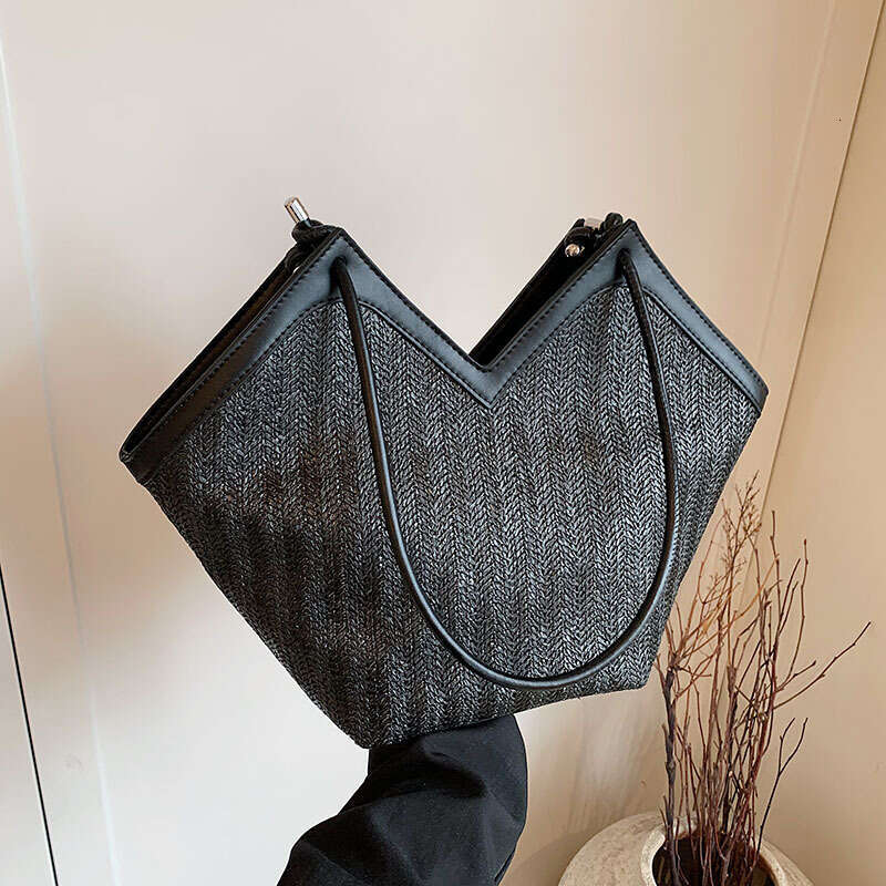 Ins Style Resort Beach Bag Straw For Women Large Capacity New Summer Single Shoulder Commuting Tote Bag Woven Vacation Beach Bag KQ