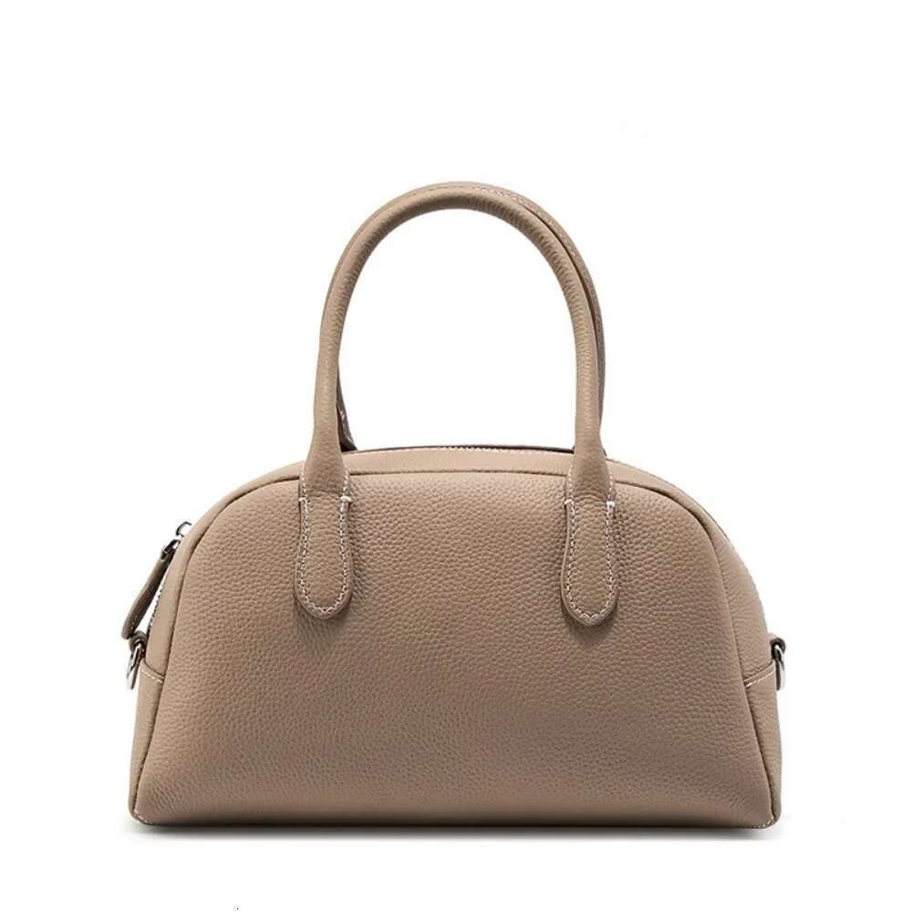 Retro Niche Tote Bowling Handbag New Commuter First Layer Cowhide Boston Large Capacity Women's Bag