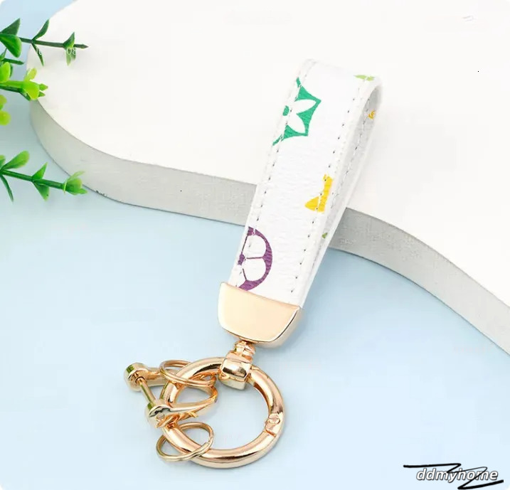 Luxurys Designer PU Leather Car Keychain - Fashion Bag Charm Pendant Jewelry Keyring Holder Accessory Gift Metal Key Chain Ddmyhome