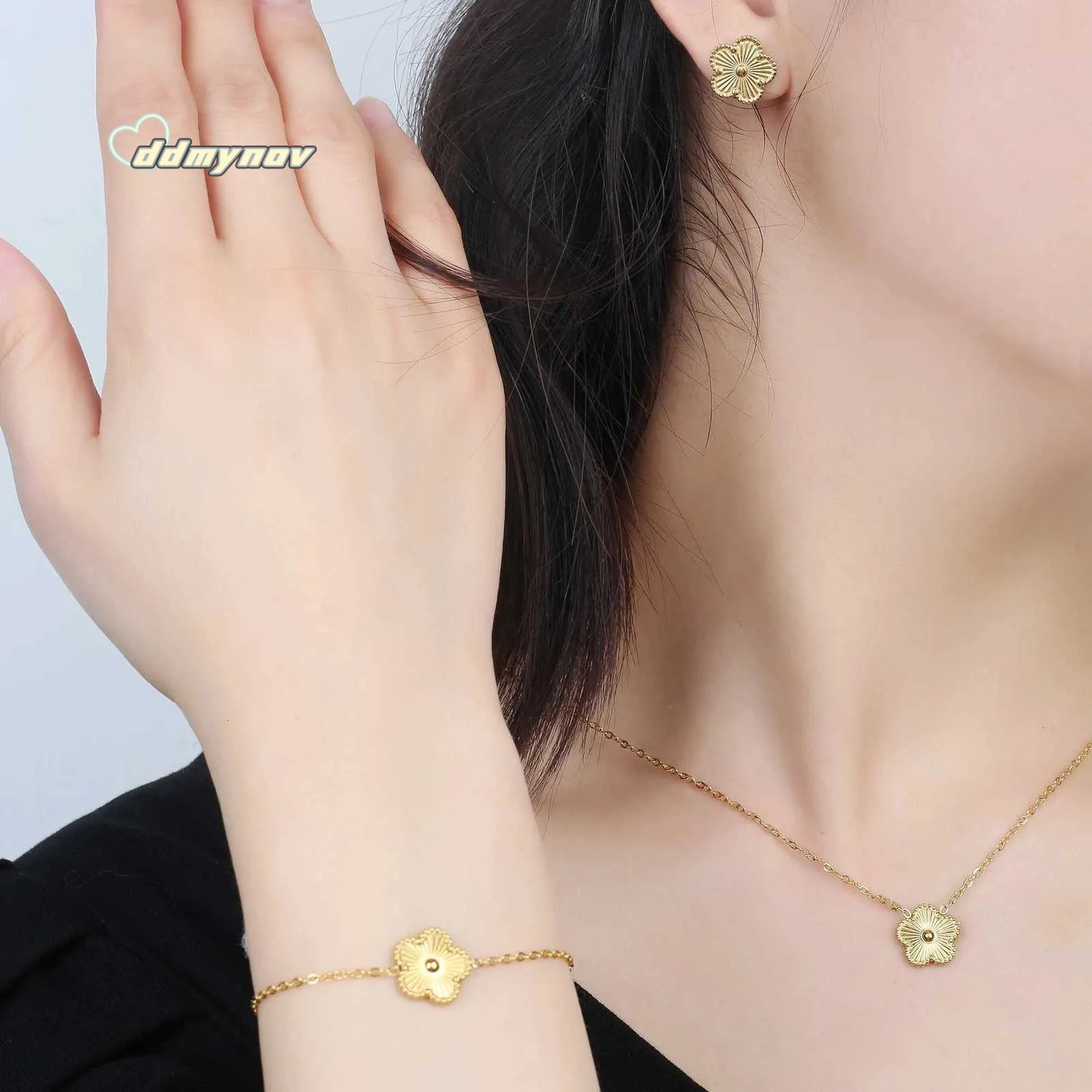 Simple Stainless Steel Flower Five Leaf Necklace Bracelet Earrings Plated Jewelry Set For Women Girl Gift Clover ddmynov
