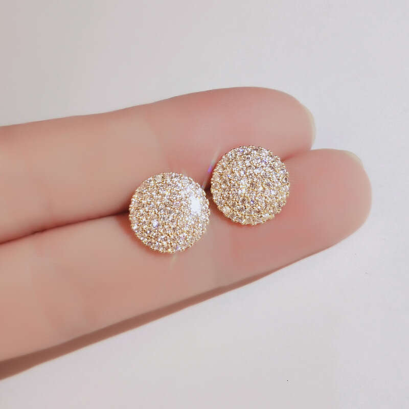Sleep free for women, sier needles full of dias, urious round earrings with micro inlaid internet famous earrings, 2025 new trend