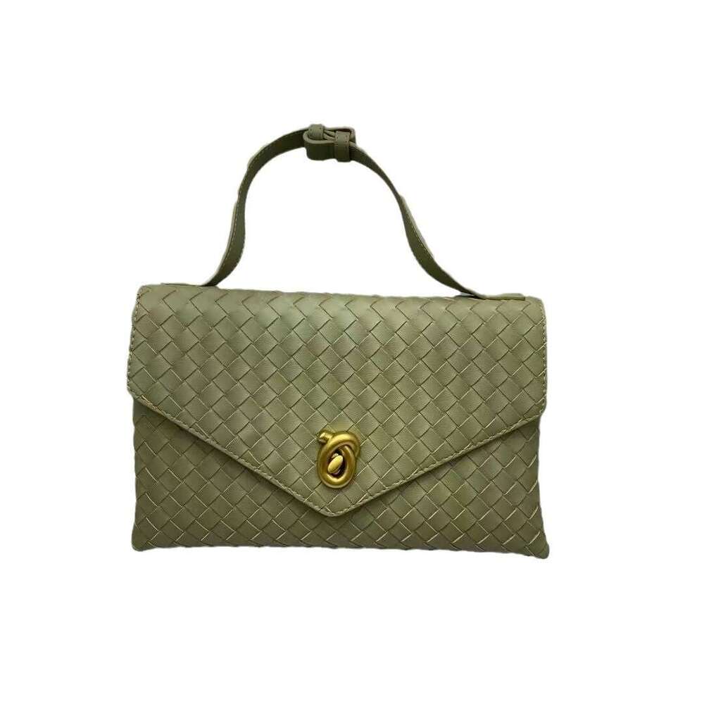 Designer Bag Winter New Genuine Leather Handheld With Niche Design Commuter Single Shoulder Women S Bag Leisure Weaving For