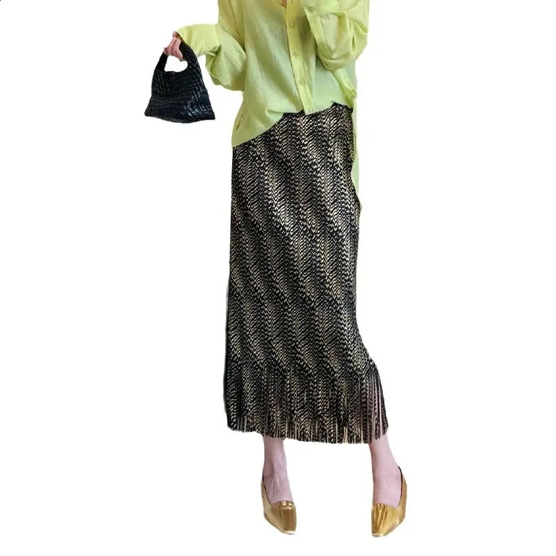 Miyake Style Pleated Skirt for Women 2025 Gold-plated Drooping High-waisted Tassel A-line Skirt for Women 250421