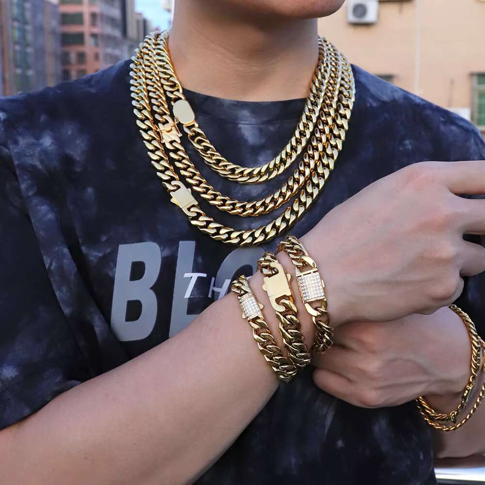 Custom Jewelry 18K Gold Plated Stainless Steel Cuban Link Chain Necklace Hip Hop Necklace Jewelry for Men Polished Finish