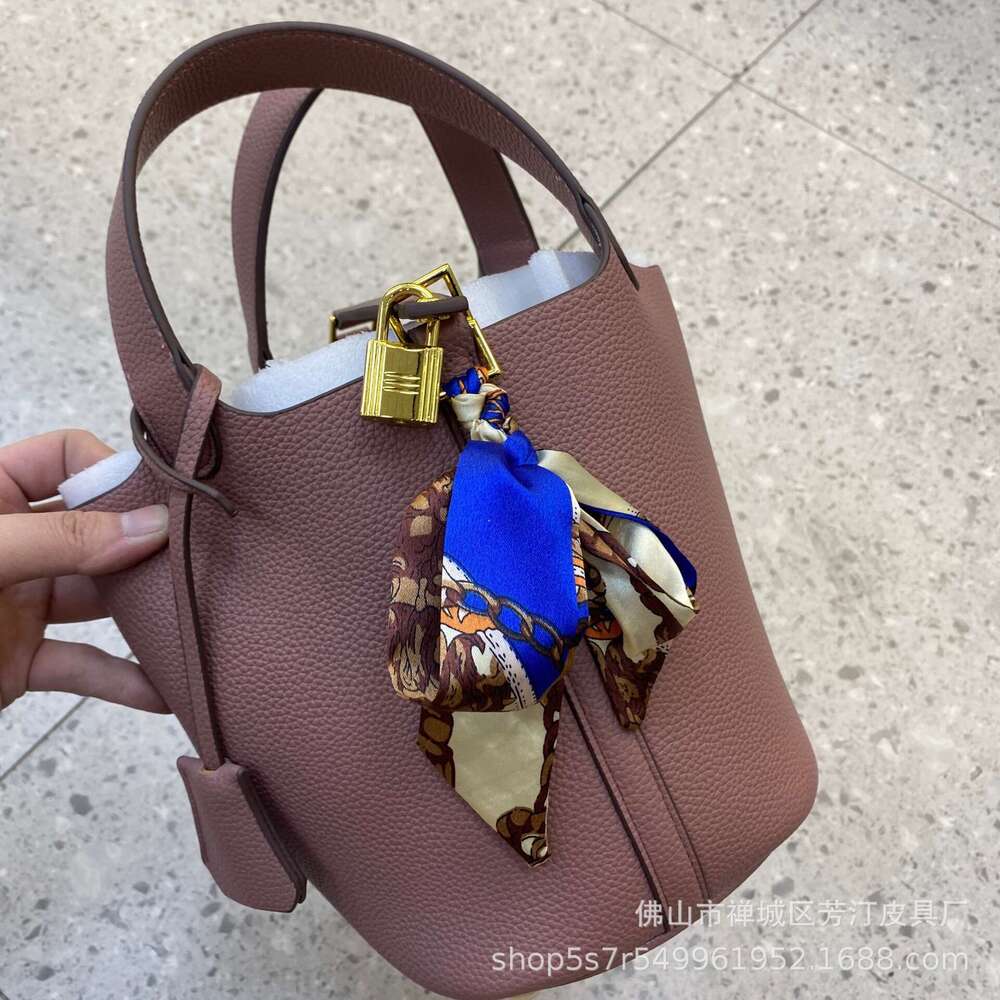 Designer Bag Cross Strap Lock Vegetable Basket Water Bucket Litchi Pattern Women S Handheld Single Cross Shoulder