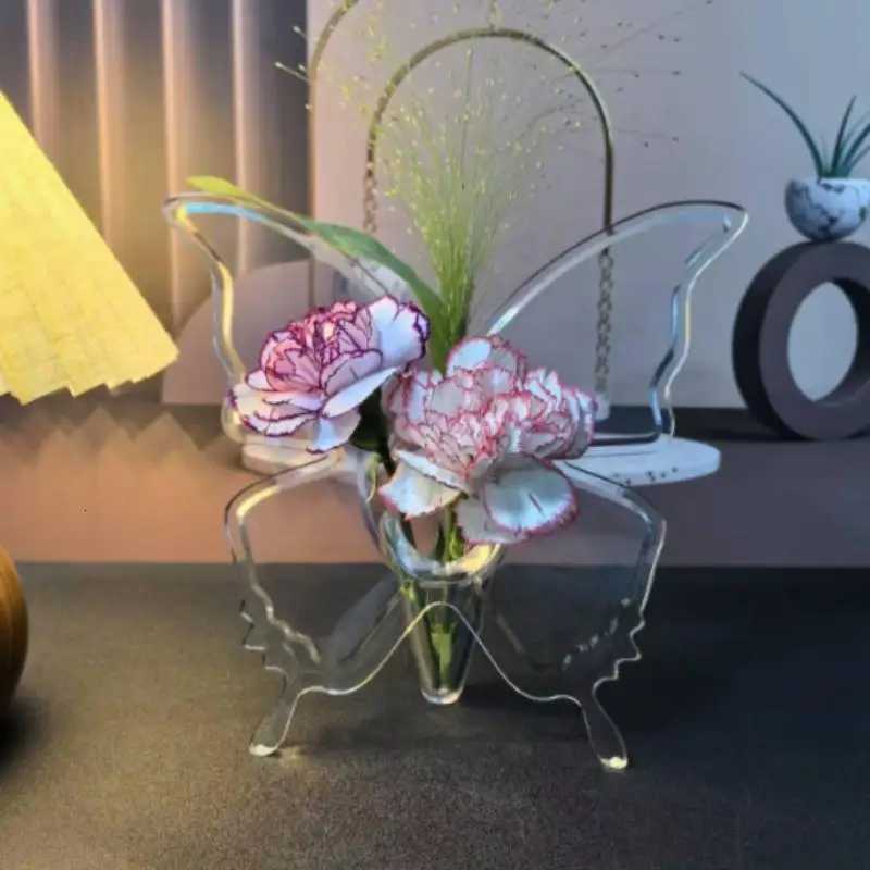 Acrylic Butterfly Frame Vase INS Modern Flower Vase Minimst Clear Butterfly Vase Art Flower Holder Aesthetic Vase Home Decor C251124