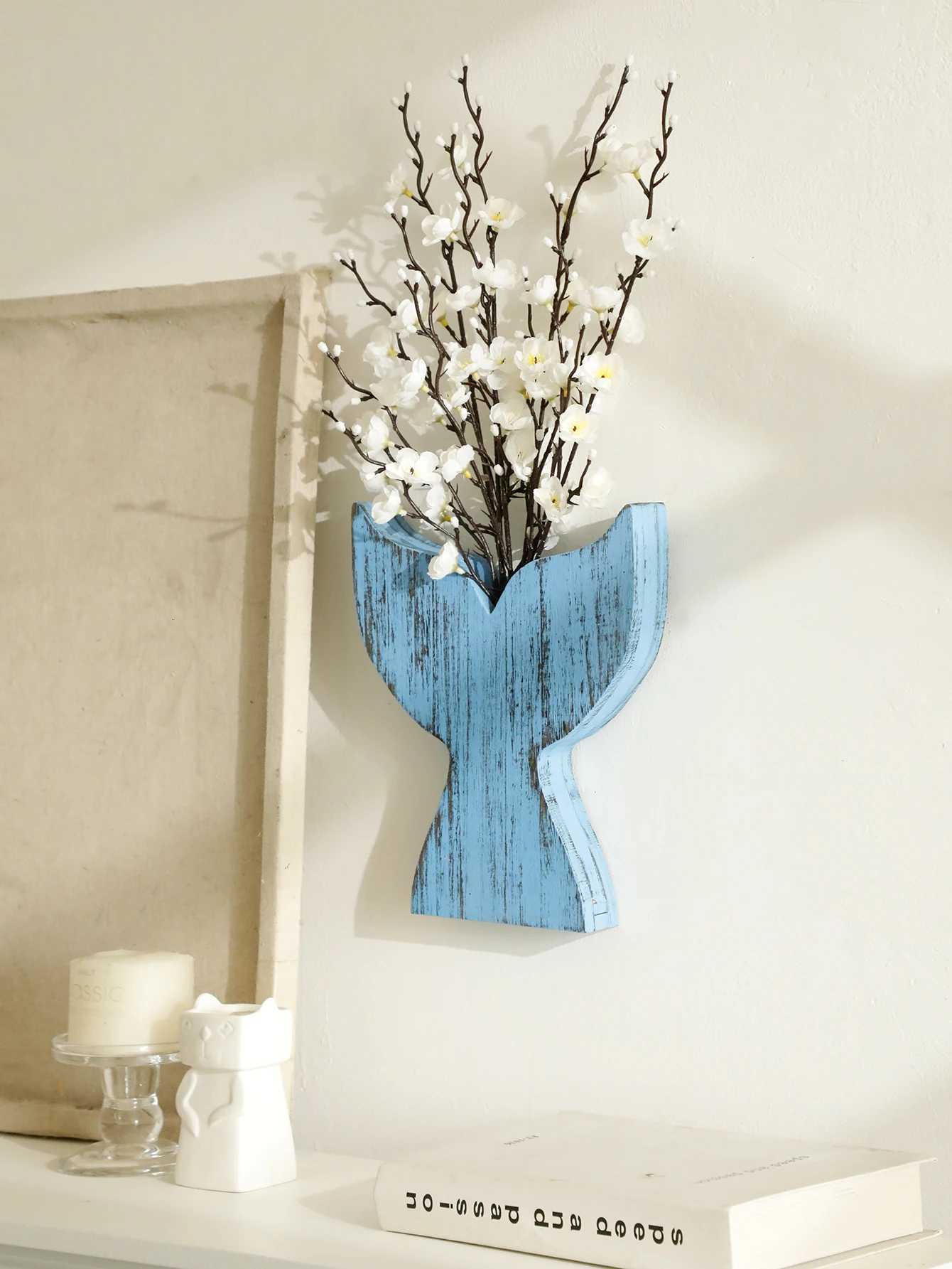 Nautical Wooden Vase Whale Tail Surfboard Design Blue White Decorative Planter for Dried Flower Coastal Boho Home Decor Gift C251124