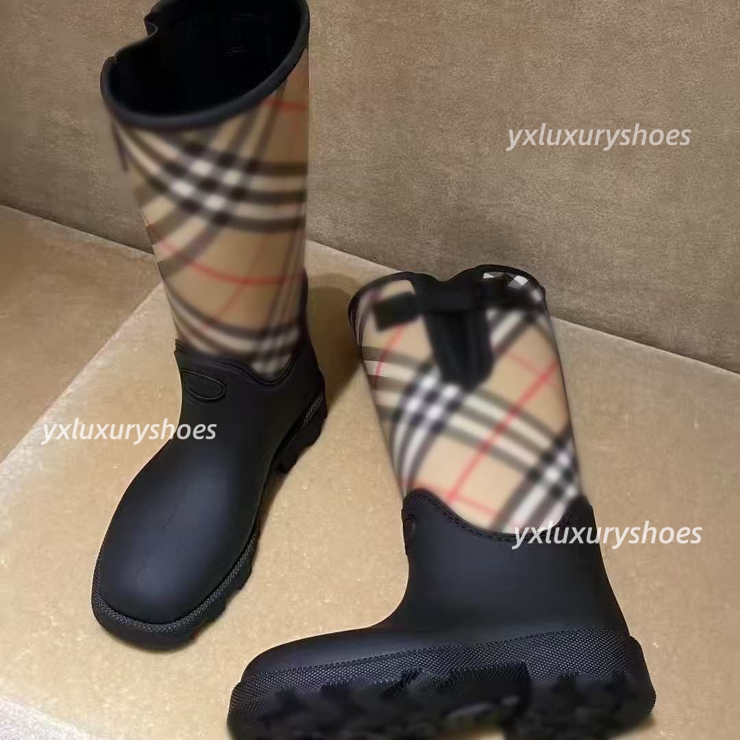 2025AW Designer boots Fashionable and luxury Women's high-quality and comfortable thick-soled Martins boots and rain boots with 10 types