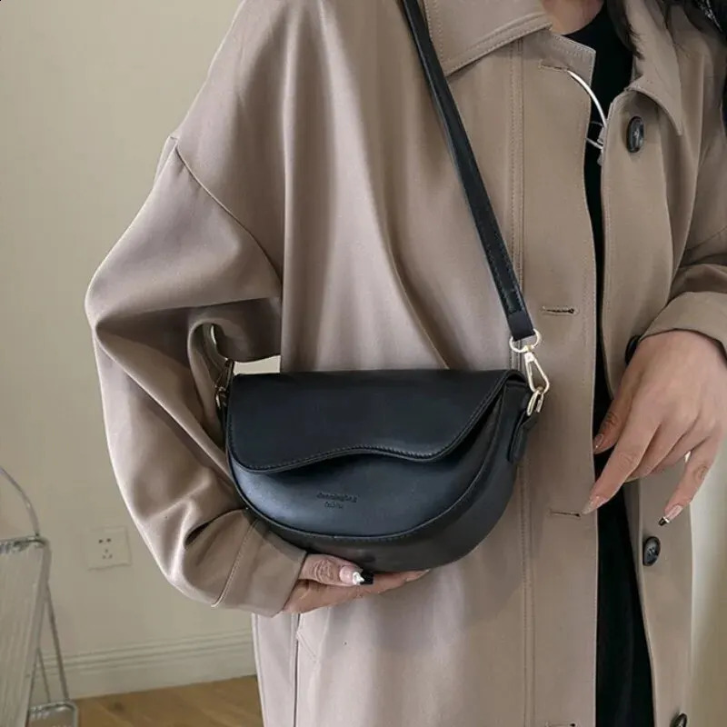 PU Leather Casual Ladies Shoulder Bag Womens Flap Crossbody Bag Saddle Bag 2 Straps Retro Handbag R250424