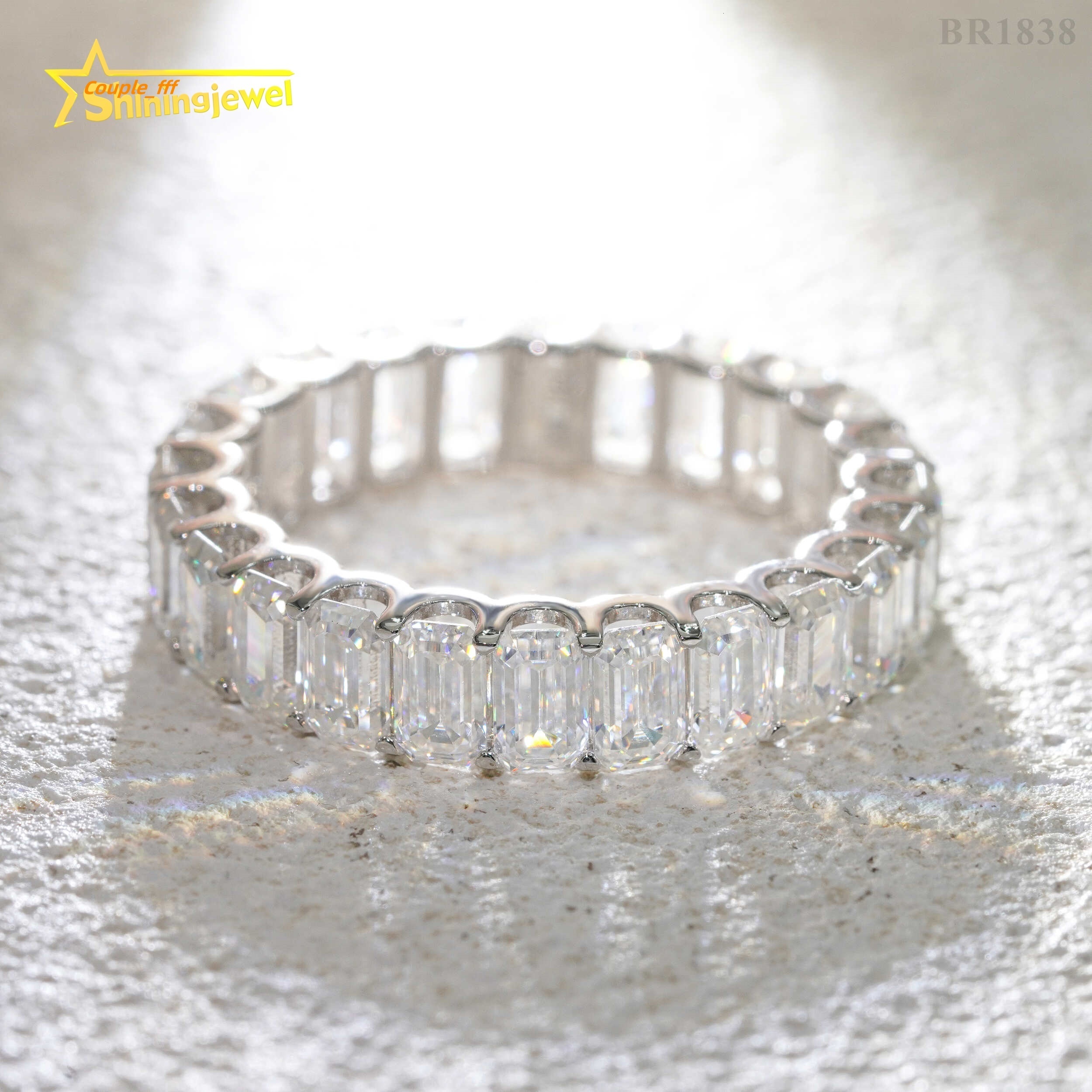 Hot Selling High Quality 925 Silver Engagement Eternity Band 3*5mm 4*6mm 5*7mm Emerald Cut Moissanite Ring