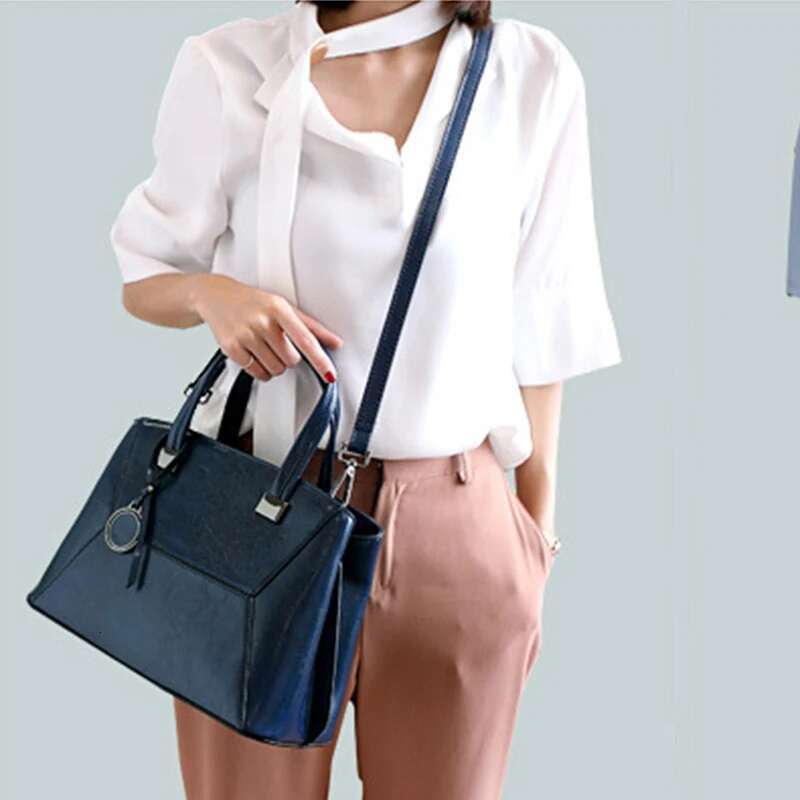 Designer Bag Women Cross Body Top Handle Bag Handbag Genuine Leather Fashion Female Oil Wax Cowhide Tote Messenger Shoulder Bags