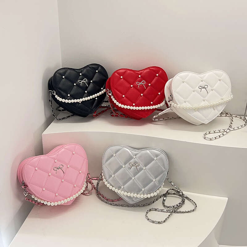 Mini Bag Designer women's handbag New Small Fragrant Style Ling Grid Chain Love Shaped Cute Crossbody Women's Commuter Bag
