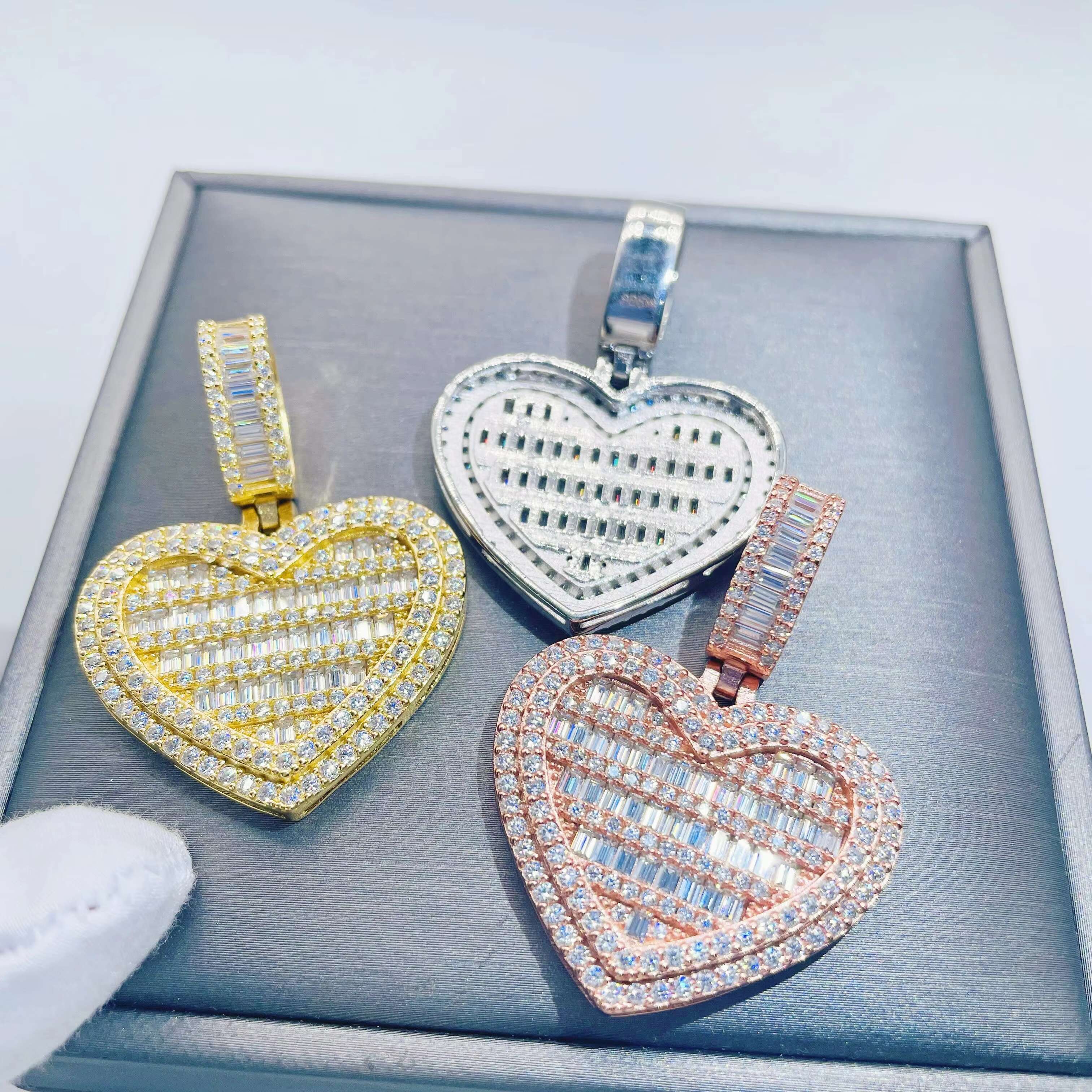 Men Women Necklace Moissanite Jewelry Hip Hop Heart Shape Pendant Baguette Vvs Diamond Custom 925 Sterling Silver Pendant