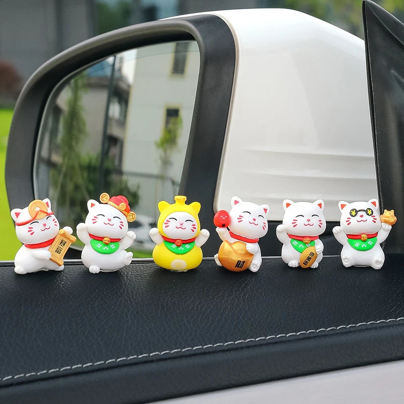 Cartoon Maneki Neko Ornaments Animal Figurine Cat Pig Model Lucky Wealth Desktop Car Decoration 250423