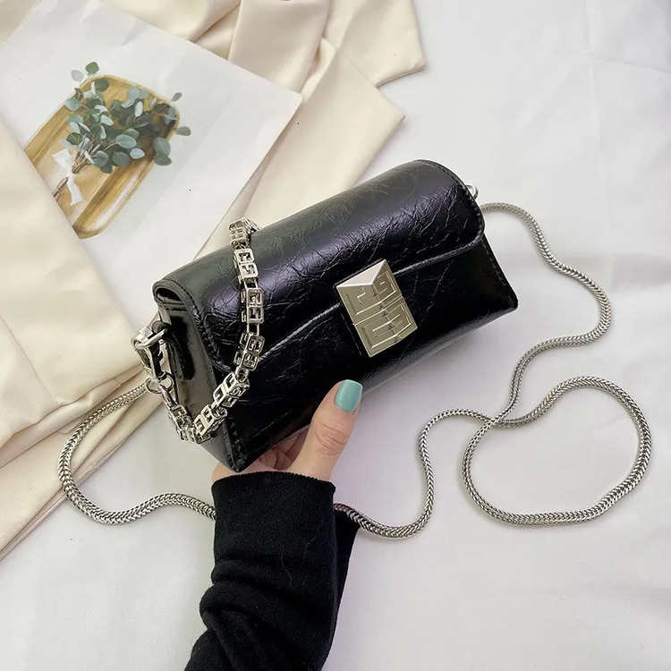 Luxury Brand Designer 2025 New Niche Women's High-Quality Texture Exquisite Chain Bag, Fashionable Versatile Single-Shoulder Crossbody Mini Bag