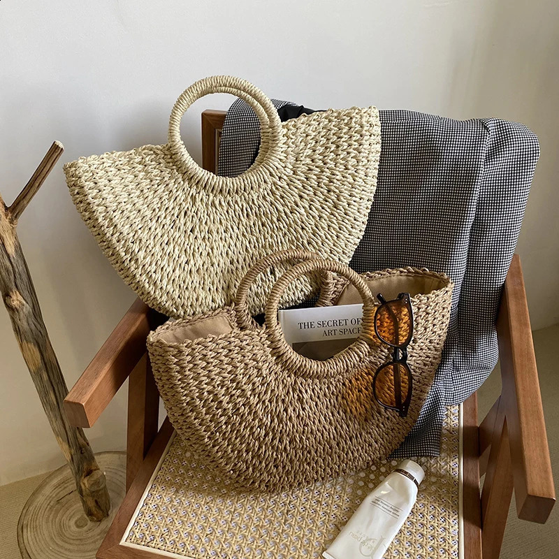 Fashion MOON Straw Handbags Women Summer Beach Bag Rattan Bag Handmade Vintage Woven Handbag For Women bolsa femme 250417