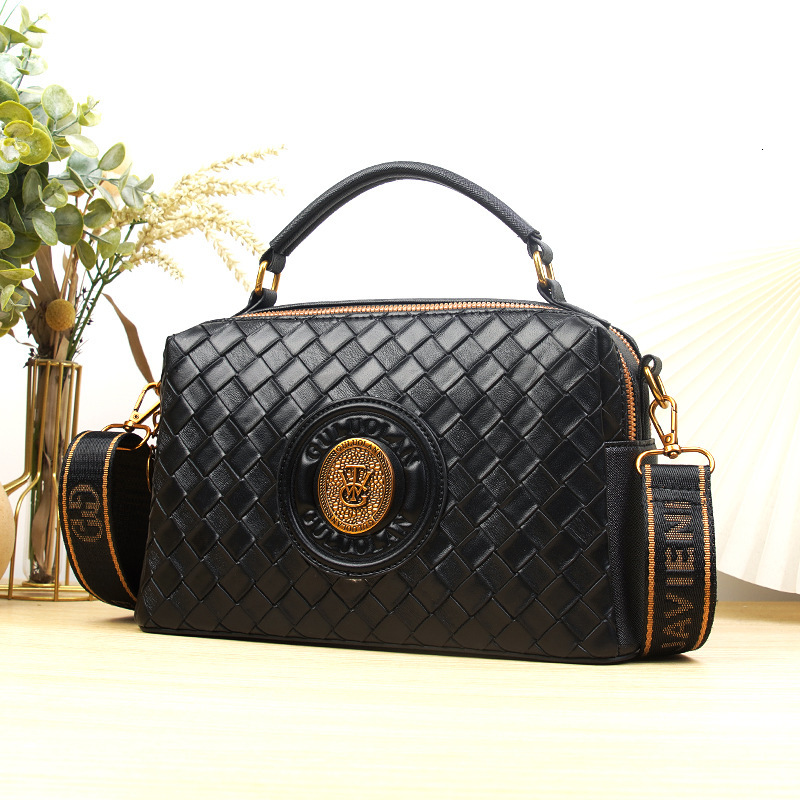 MASA New Woven Pillow Niche Texture Versatile Handbag Commuting Shoulder Crossbody Bag Tote Bag