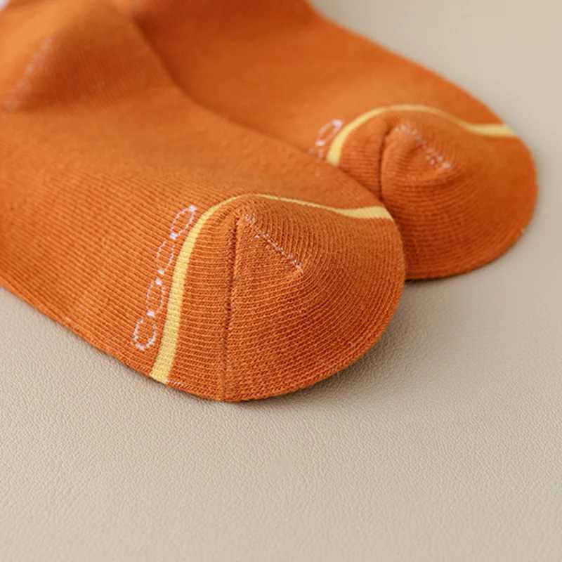 Five pairs of childrens autumn and winter ankle socks soft and comfortable skin-friendly and versatile cartoon fish design G251124