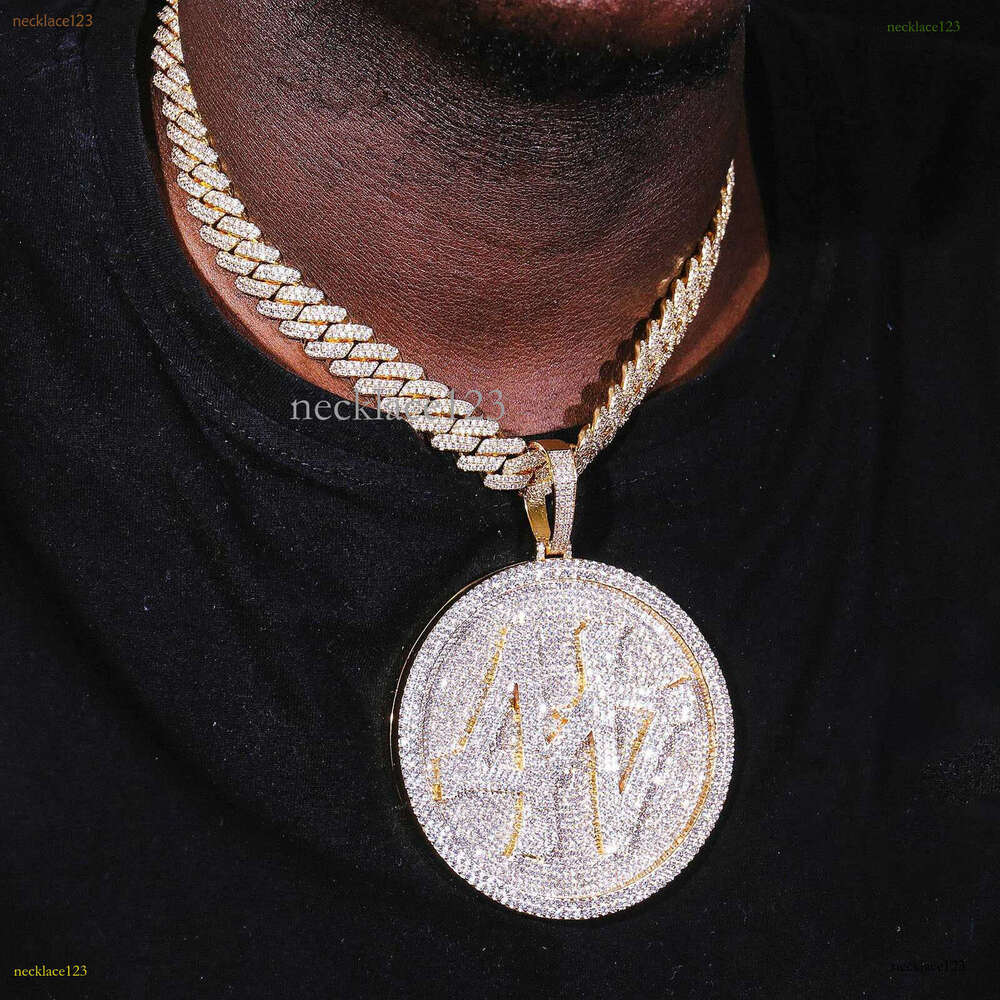 Big Round 3D Micro vvs1 Custom Pendant With D Color VVS Melee Size Moissanite Dia For Man