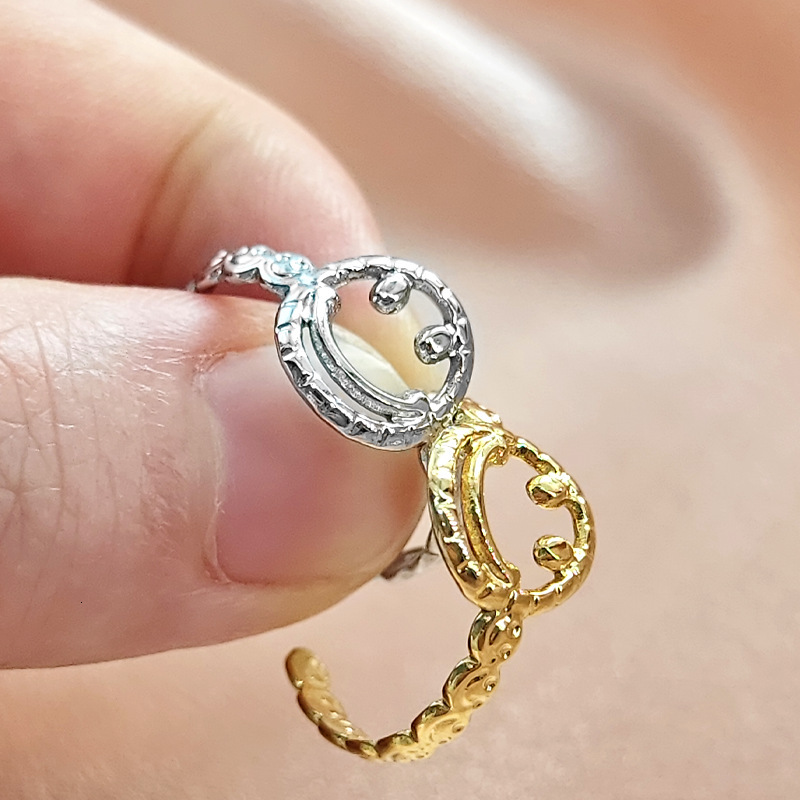 Top Source Korean version creative hollow smiling face titanium steel for women's fashion trendsetters, chain opening food ring