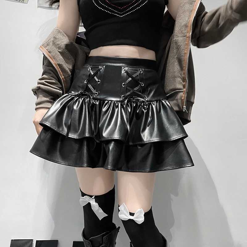 PU Leather Mini Skateboarding Punk Style High Waist Lace with Black Wrinkles Skateboarding Street Clothing for Girls Dark Academic Clothing M250424