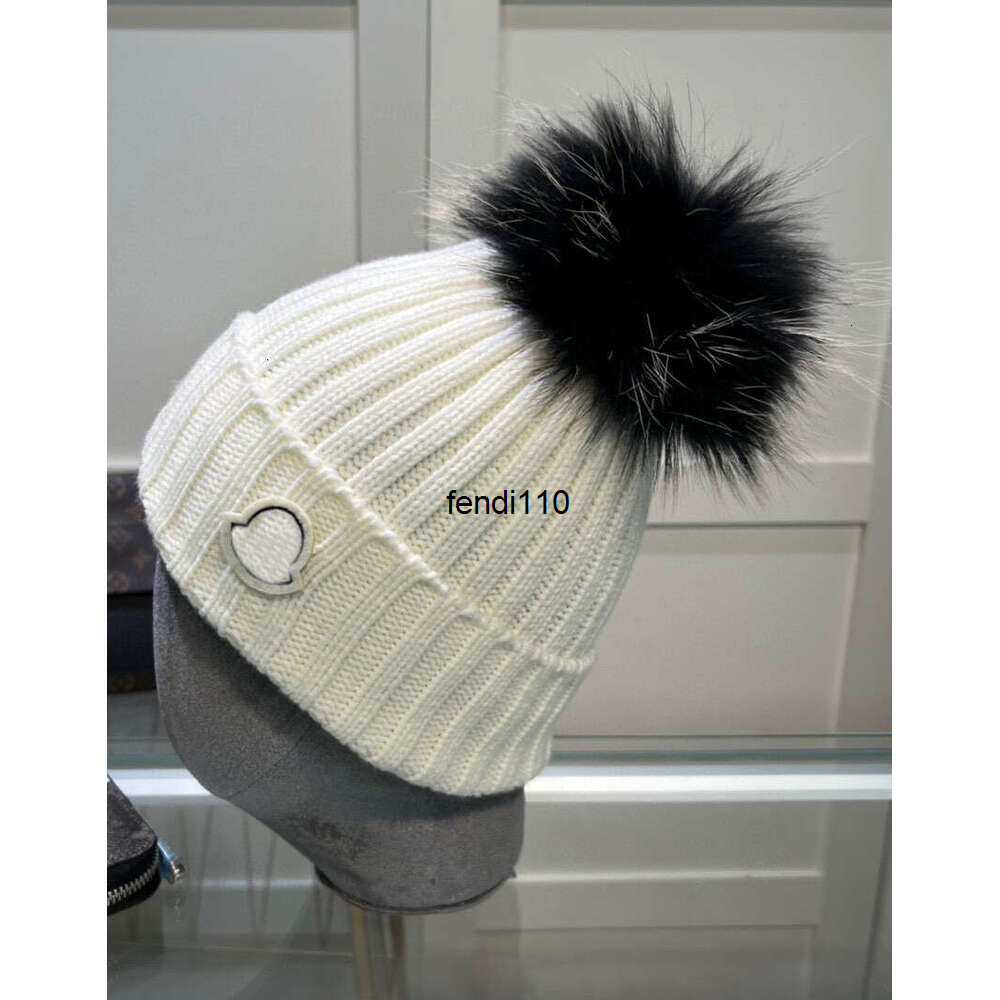 Beanie/Skull Caps Designer Beanie Hat Knitted Bonnets Winter Hat Fall Thermal Skull Cap Casual Travel Classical Beanies Keep Warm High Quality Striped Hat