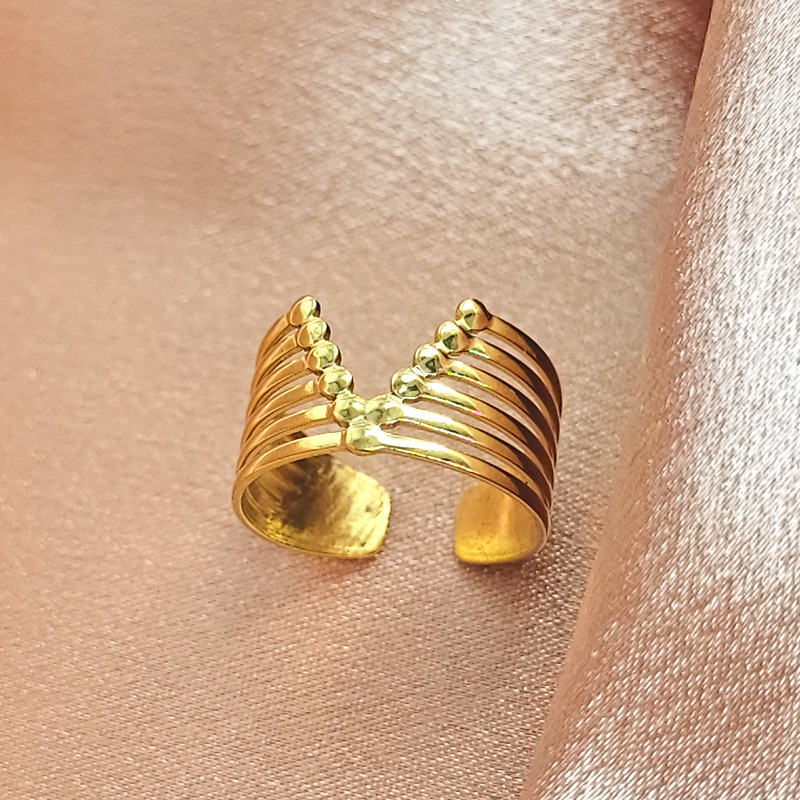 Stainless open for women, niche personality, high-end ring, simple V-shaped titanium steel ring