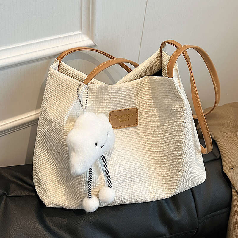 large capacity for women 2025 new autumn versatile simple shoulder bag fashionable commuting tote bucket bag