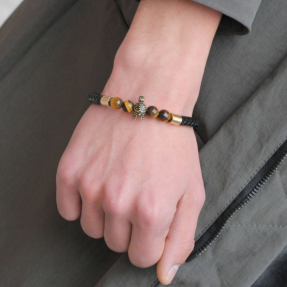 Nimei New Roman Personalized Fashion Knight Helmet Black Matte Tiger Eye Stone Genuine Leather Bracelet