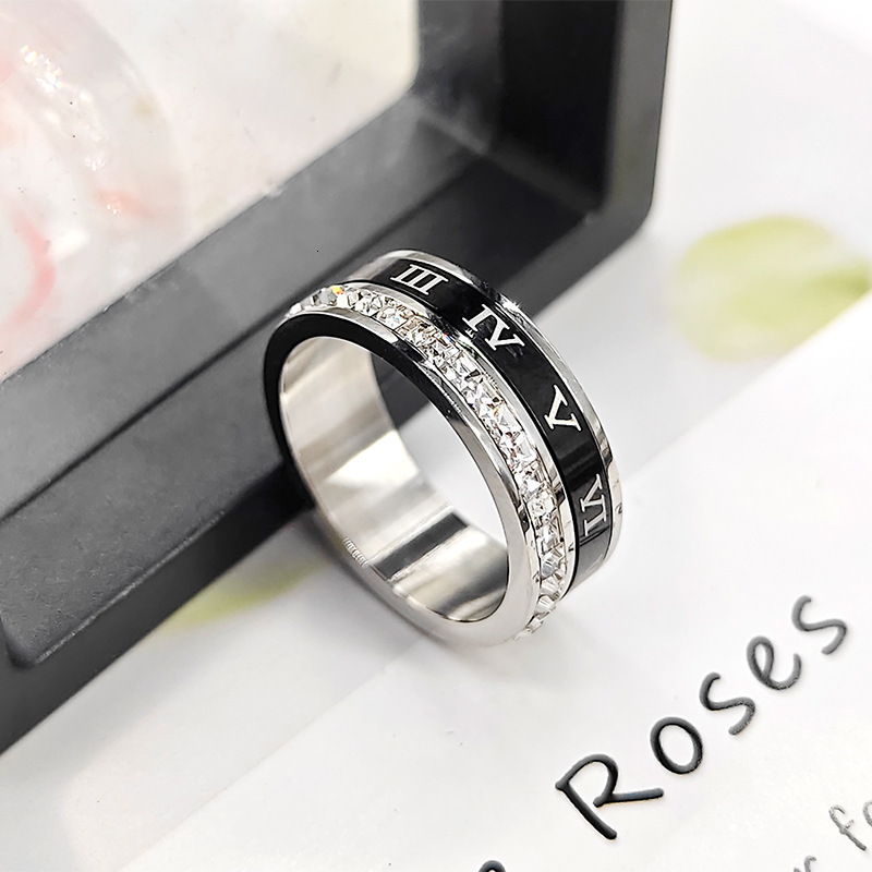 Top source rotatable titanium steel ins wind single row diamond ring for women Roman numerals 2023 new vacuum gold-plated design