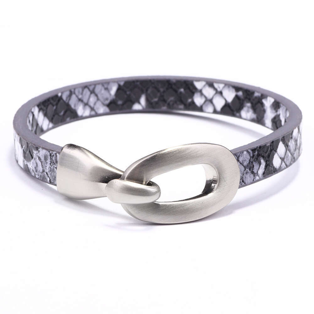 Bracelet with simple personality temperament, street photography, leather, solid color bracelet, versatile and high-end for women