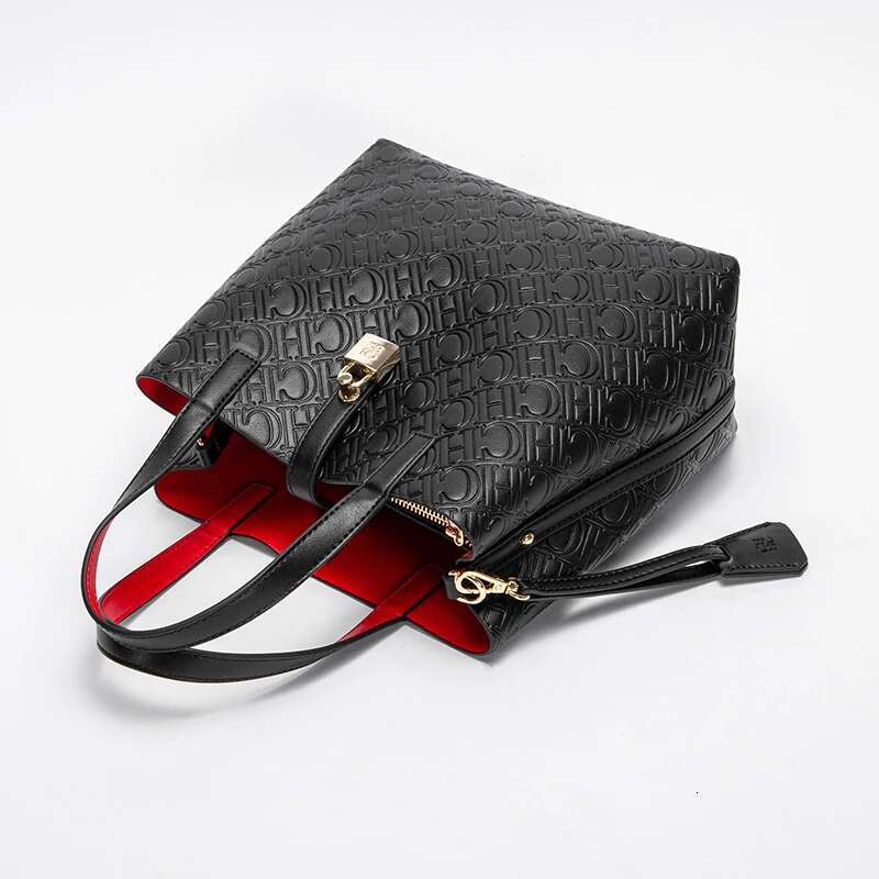 CHCH Crossbody 2025 New PU Steel Print Emed Mother And Child Shopping Bag Strap Detachable Black Wallet