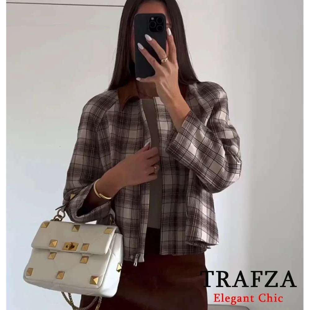 Designer Clothes TRAFZA Women Literary Cape Style Plaid Lapel Zippered Pocket New 2025 Spring Summer Fashion Casual Vintage Jacket
