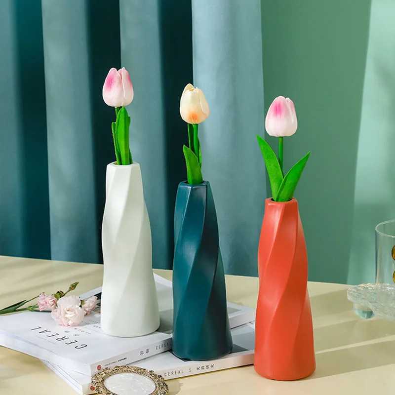 Simple Vase Decoration Living Room Flower Arrangement Vase Dining Table Light Luxury Style Vase Home Dried Flower Storage Bottle C251124