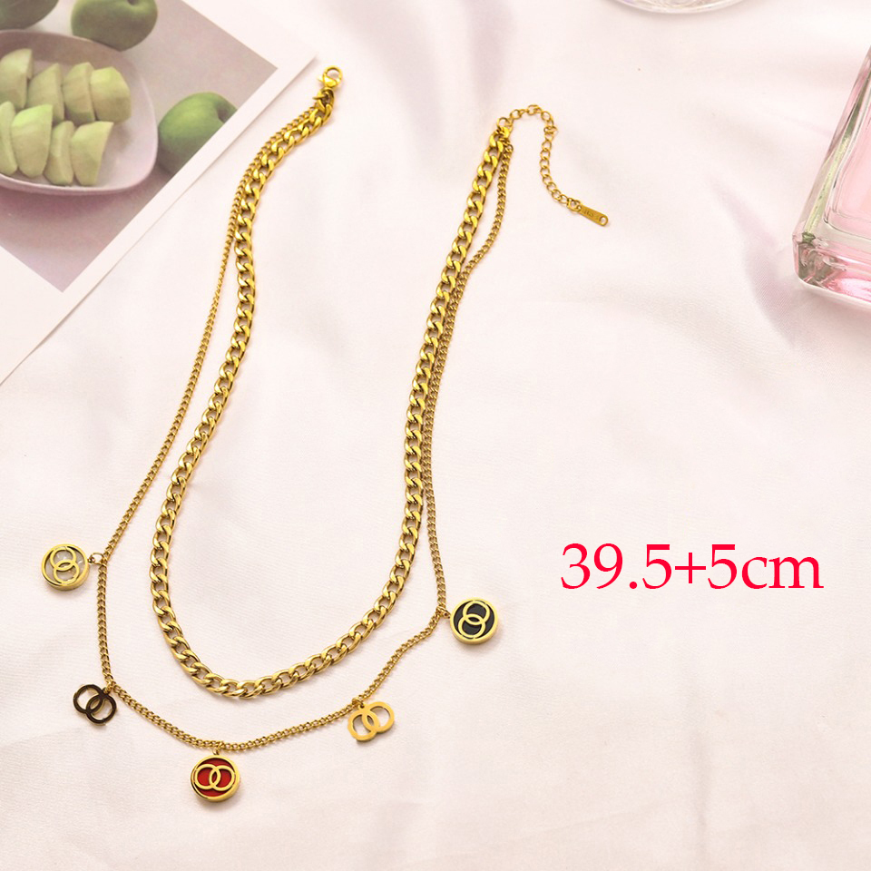 Classic Designer Pendant Necklaces Gold Silver Luxury Style Charm Women Sweater Necklace Spring Girl Love Birthday Gift Round Necklace Stainless Steel Long Chain