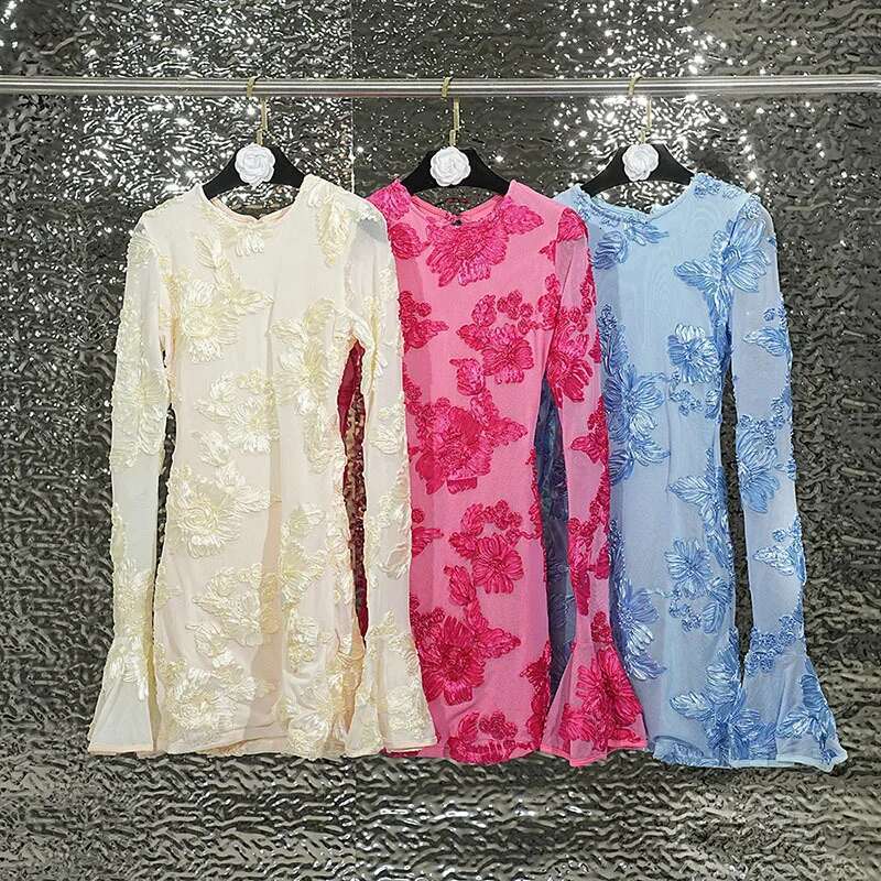 DEAT 2025 Autumn Fashion Trendy Women's Embroidery Flower Back Hollow Out Dress O-Neck Flare Sleeves Dresses Female 11Xx8960