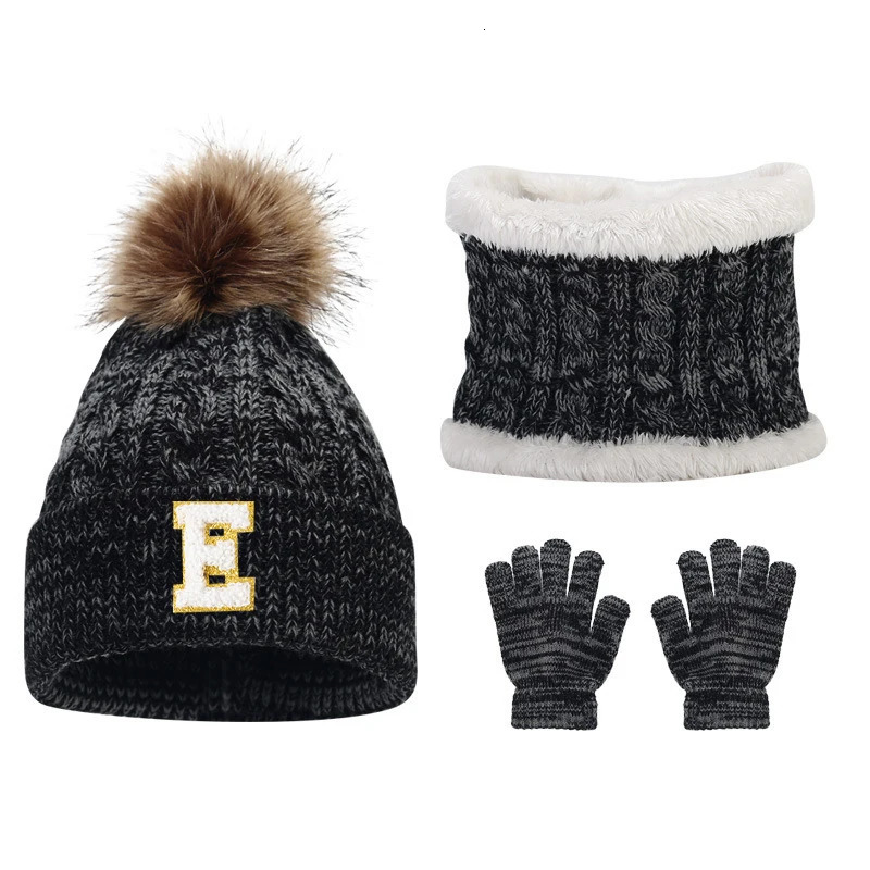 Childrens caps scarves glove sets and knitted caps marked with letters A to Z for children aged 3 to 12 251121