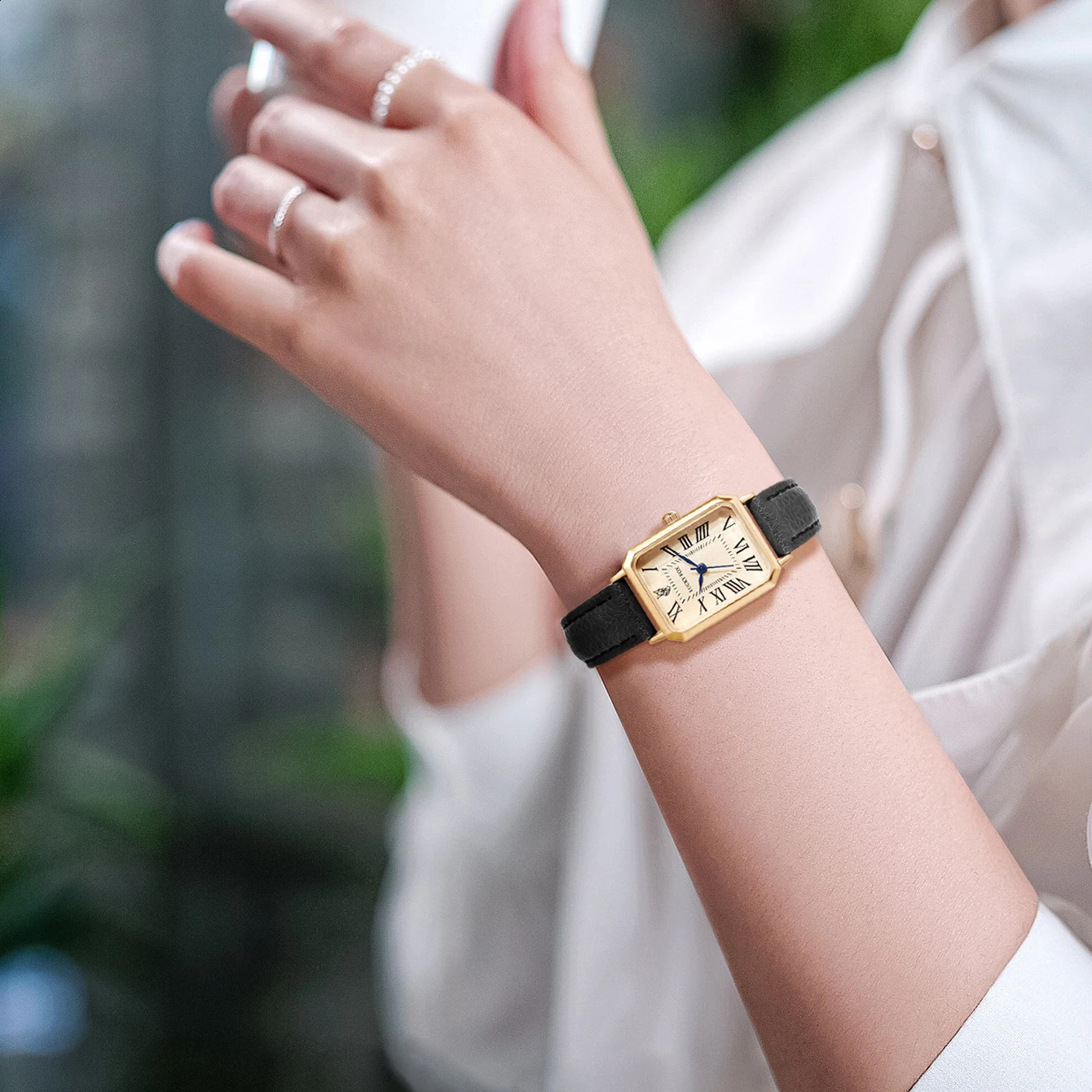 Fashionable retro digital dial casual watch square leather strap fashionable quartz 250417