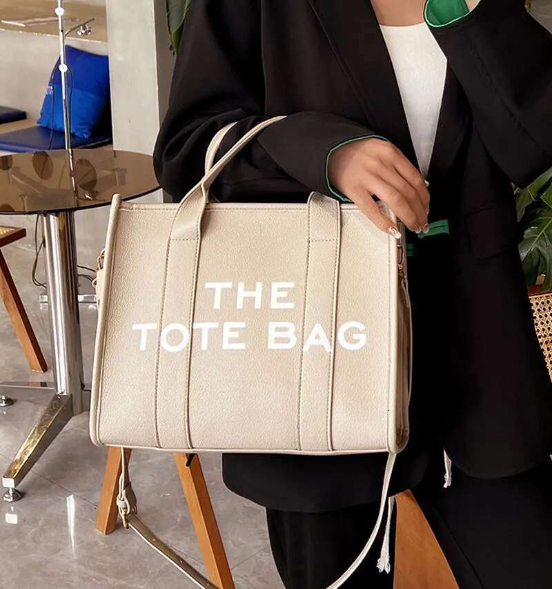 Women's Casual Tote Fashion PU Leather Shoulder Bag, Large Capacity Travel Handbag