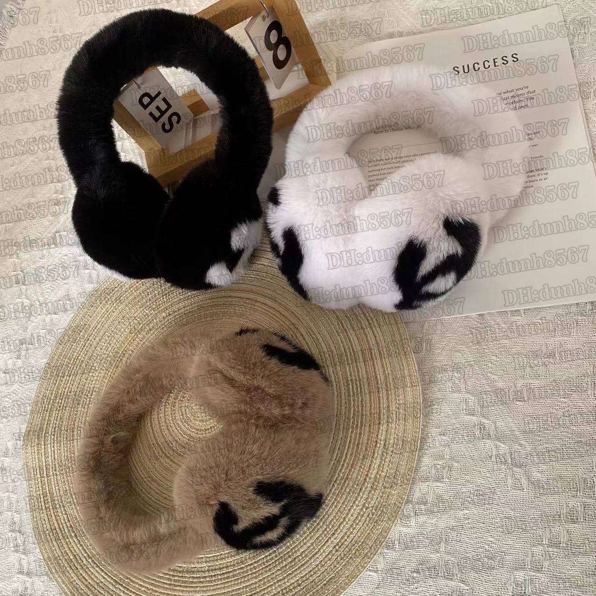 Winter Channlel ear muffs women mens Cold Cover Windproof earmuffs designer Scarf Warm Plushplush wool Ski windproof ear muffs