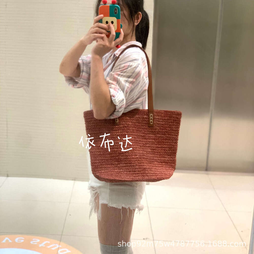 High quality Lafite patchwork leather strap shoulder bag, niche vacation style handmade grass woven tote bag