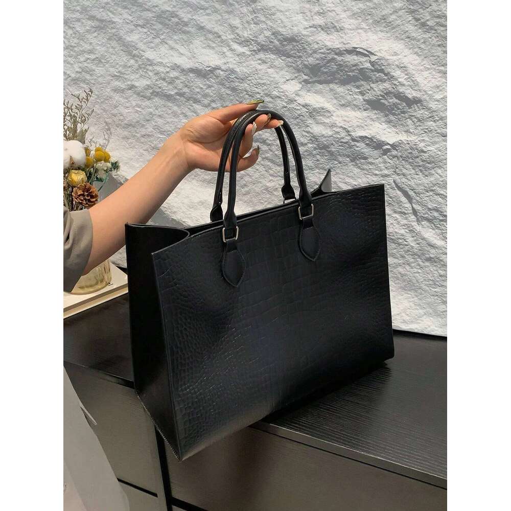 Luxury Designer Fashion Trend Snake Print Four Seasons Tote Versatile Travel Oversized Business Shopping Portable Women's Shoulder Bag